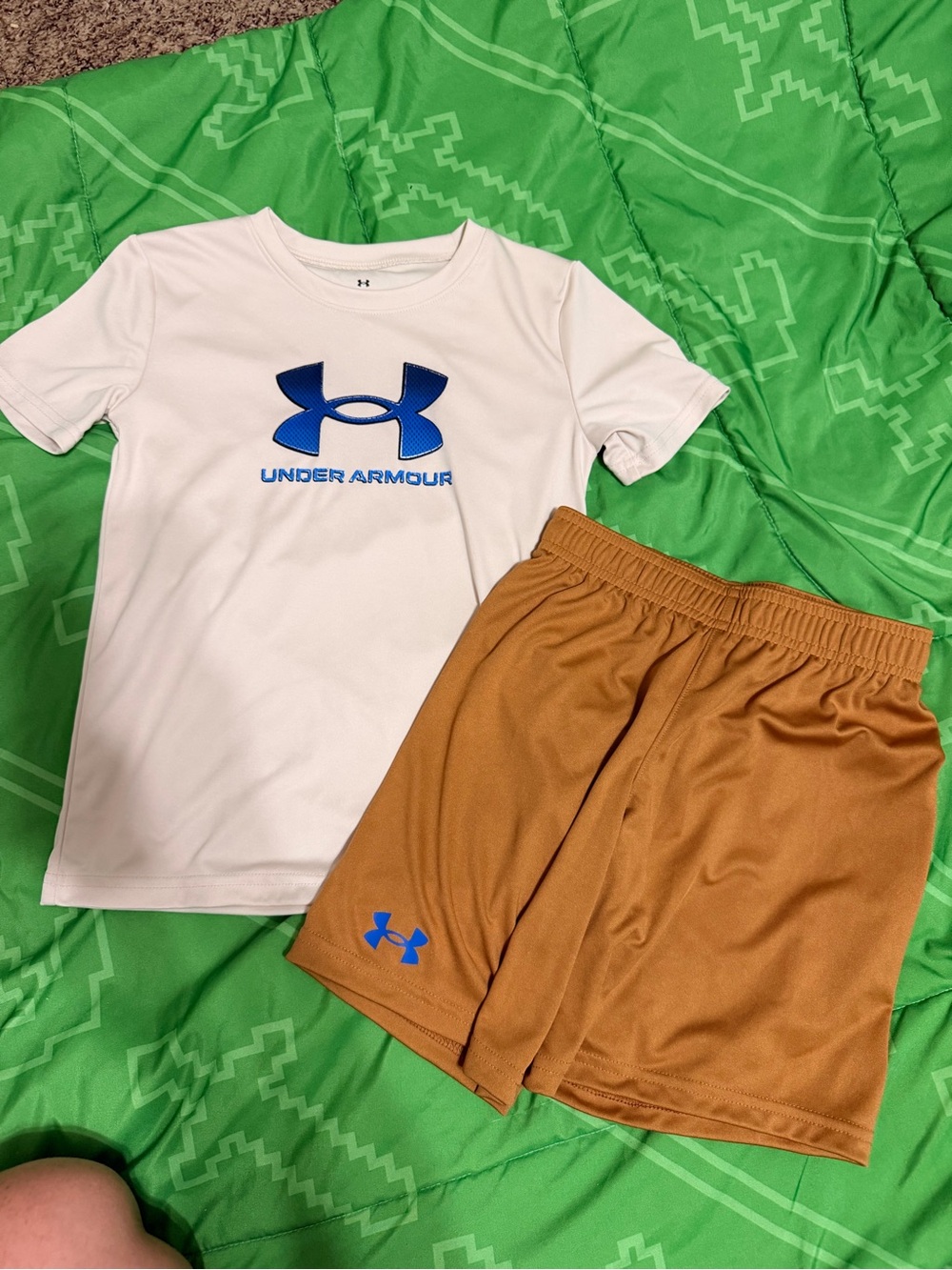 Boys Under Armour Set